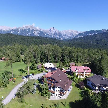 Landhaus Charlotte Am Geigenbuehel -Apartments Seefeld in Tirol Exterior foto