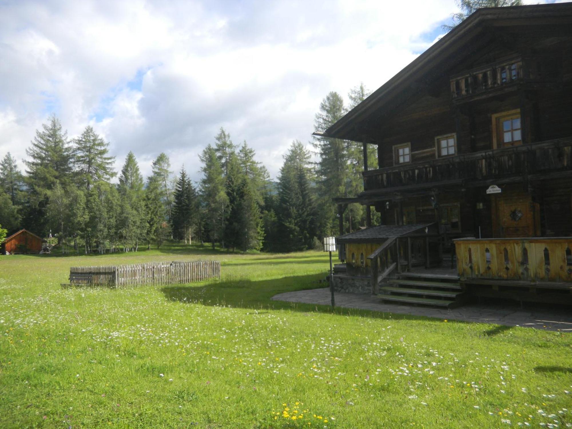 Landhaus Charlotte Am Geigenbuehel -Apartments Seefeld in Tirol Exterior foto