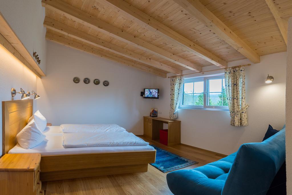 Landhaus Charlotte Am Geigenbuehel -Apartments Seefeld in Tirol Exterior foto