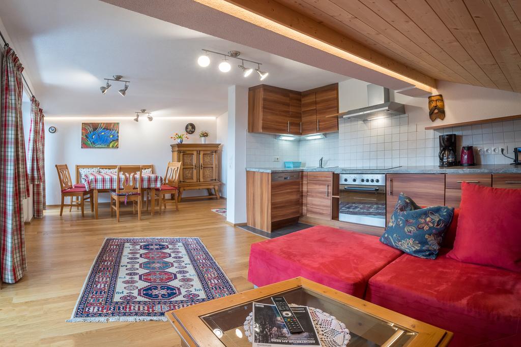 Landhaus Charlotte Am Geigenbuehel -Apartments Seefeld in Tirol Exterior foto