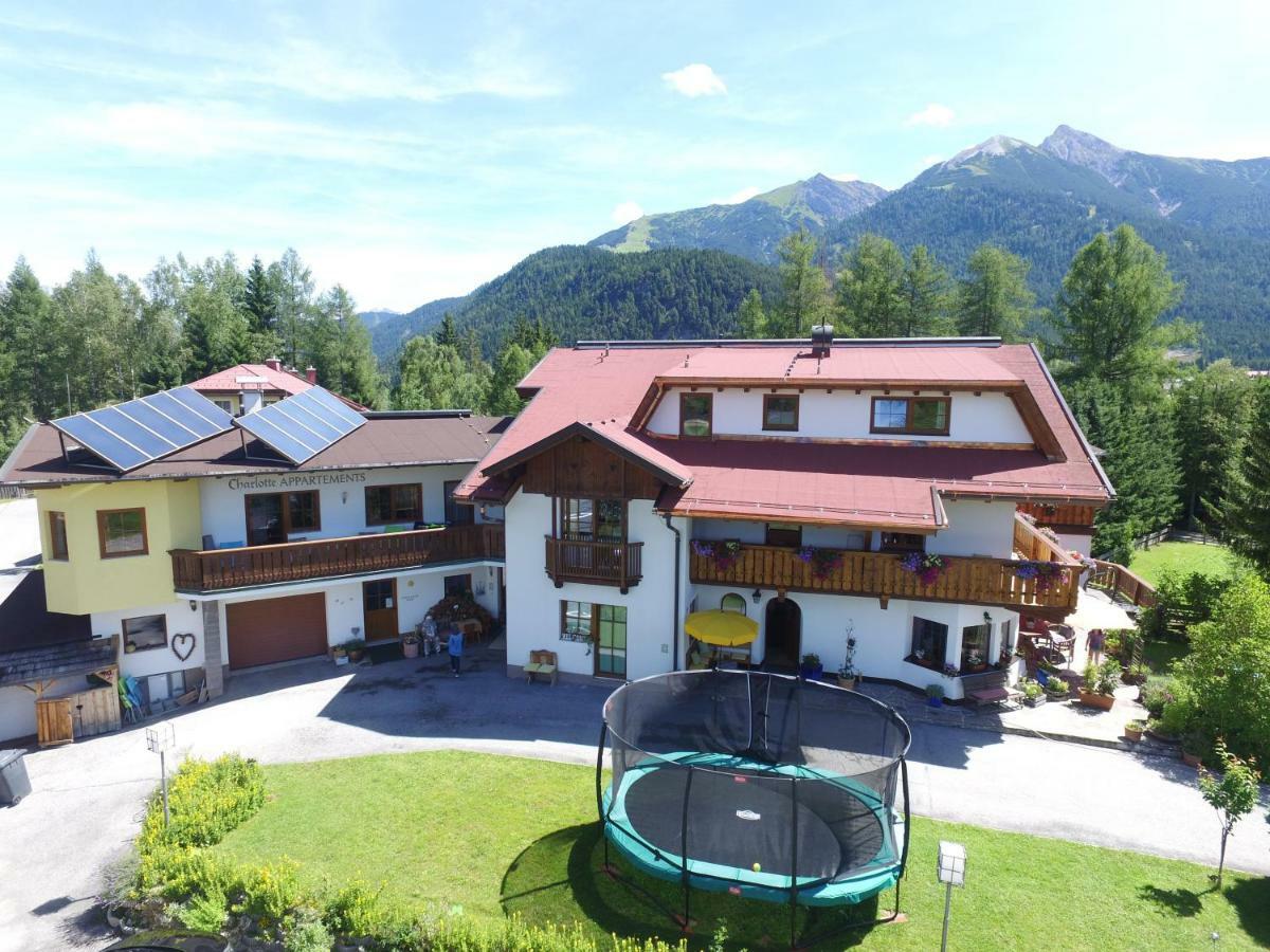 Landhaus Charlotte Am Geigenbuehel -Apartments Seefeld in Tirol Exterior foto