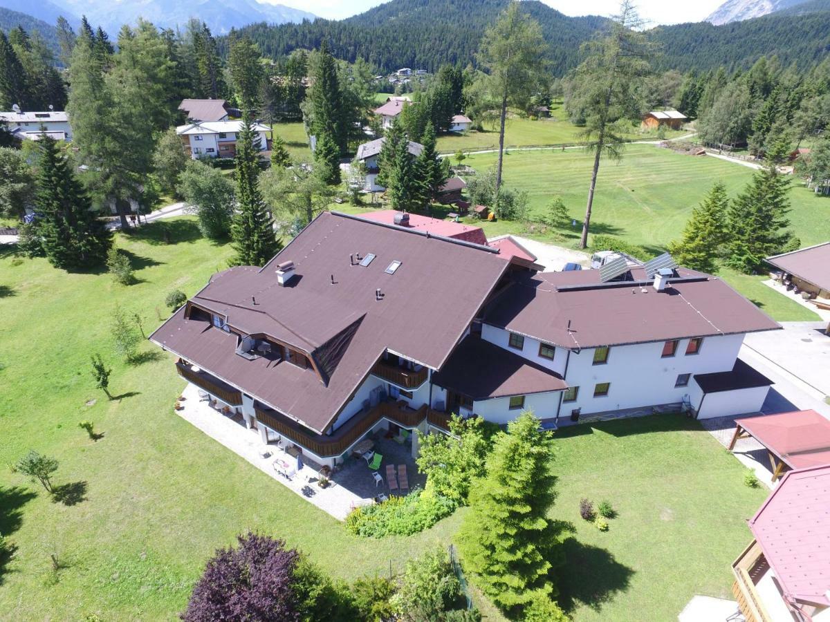 Landhaus Charlotte Am Geigenbuehel -Apartments Seefeld in Tirol Exterior foto